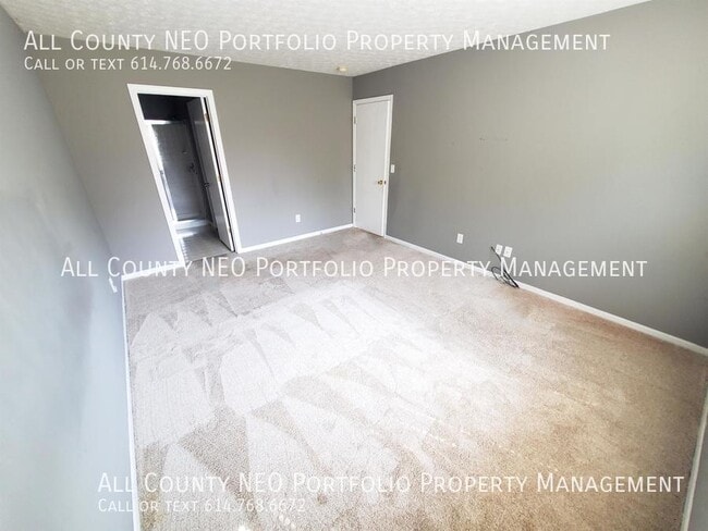 Building Photo - 3141 Hines Rd