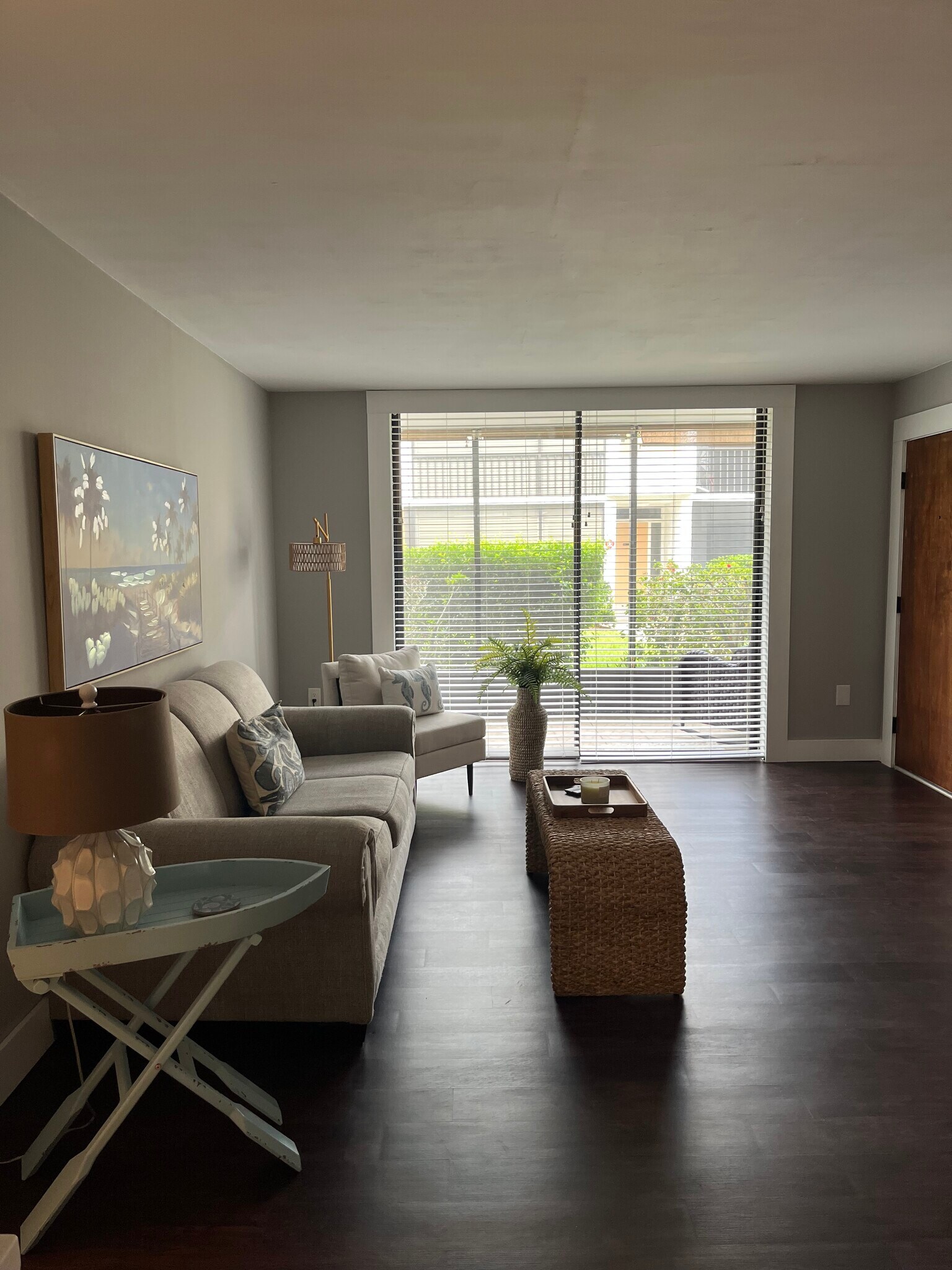 Living room - 2700 N Highway A1A