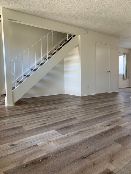 Building Photo - 16481 Waterway Cir