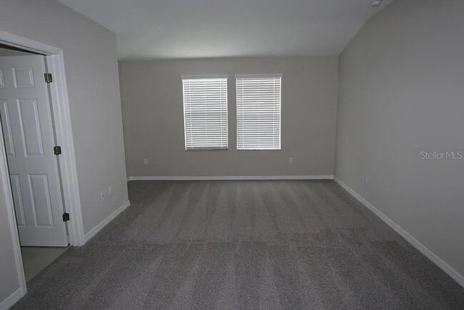 Building Photo - 29897 Southwell Ln