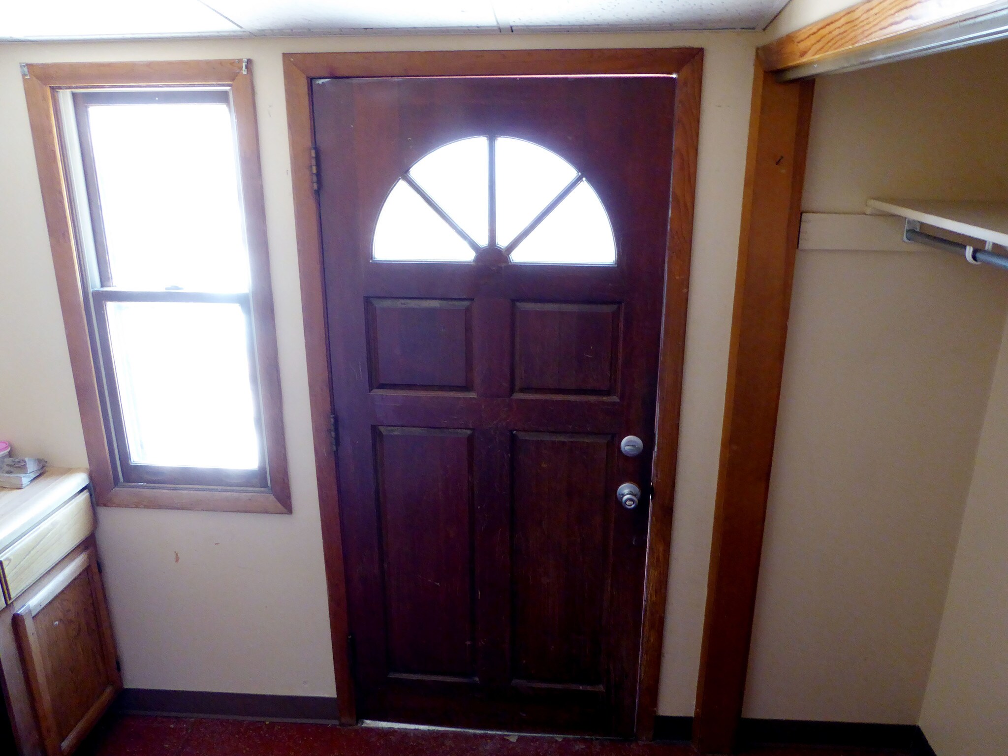 Building Photo - 1302 S Overland Trail