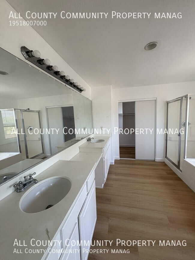 Building Photo - 3931 Palmetto Haven Ct