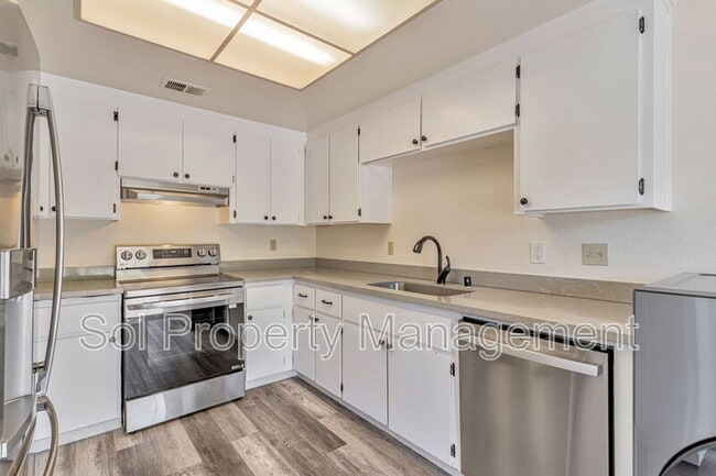 Building Photo - 4450 Starboard Ct