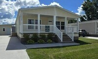 Building Photo - 52520 Chestnut Ct