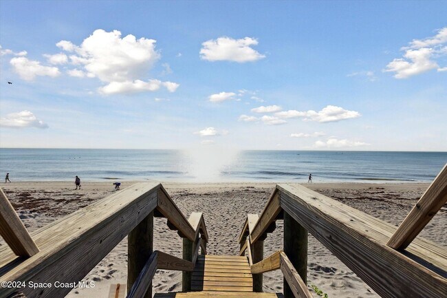 Building Photo - 1125 Jimmy Buffett Mem Hwy