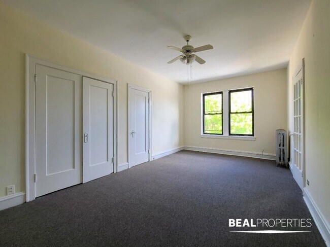 Building Photo - 0 bedroom in CHICAGO IL 60625