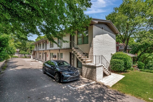 Interior Photo - The Monette Apartments