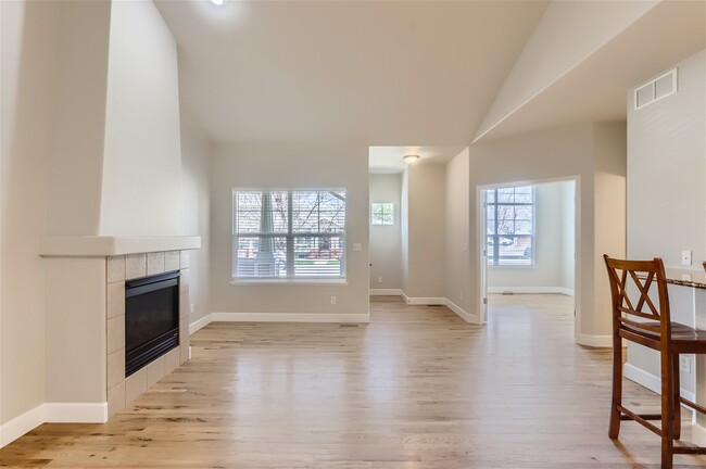 Building Photo - Beautiful townhome in Cottages of Berthoud...