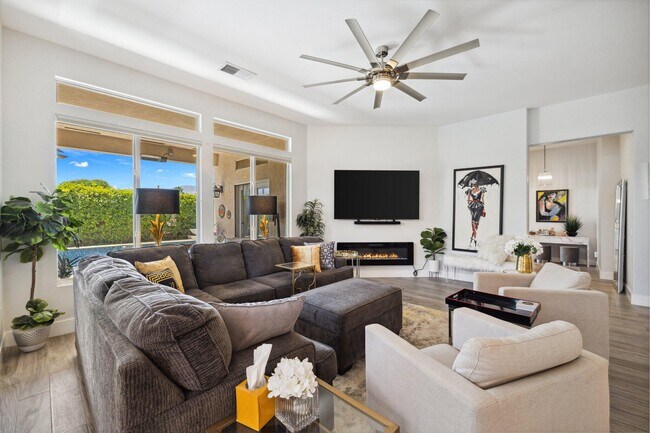 Building Photo - 80149 Royal Birkdale Dr