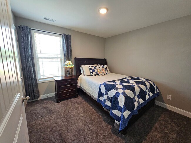 Building Photo - BRAND NEW LISTING!!!!
