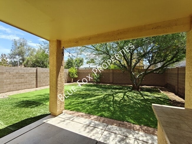 Building Photo - 5874 N Dartwhite Dr