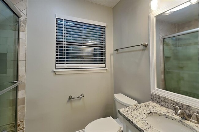 Building Photo - 2755 Whitehurst Dr