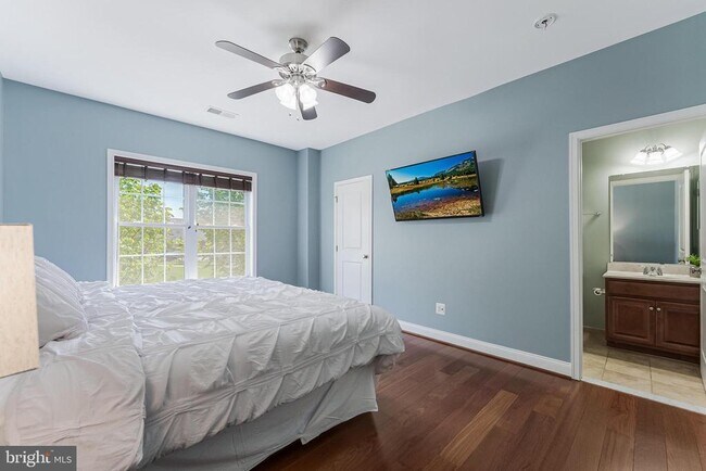 Building Photo - 22507 Bowens Wharf Pl