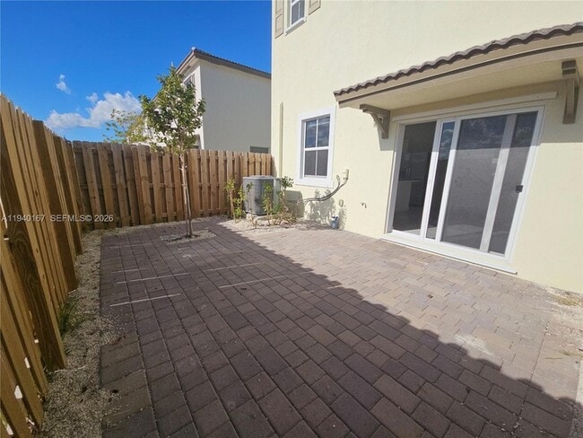 Building Photo - 2530 SE 29th St