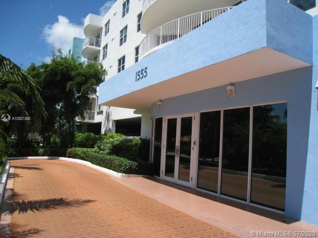 Building Photo - 1555 N Treasure Dr