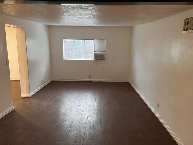 Building Photo - 2555 E Fort Lowell Rd