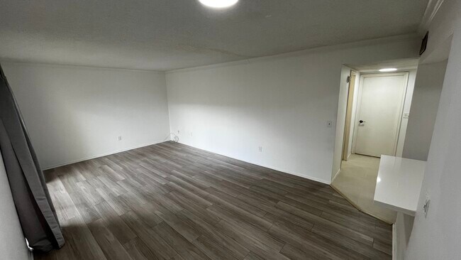 Building Photo - 7765 SW 86th St