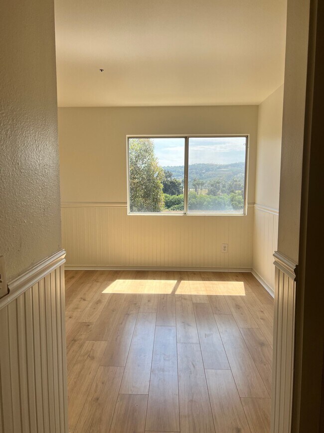 Building Photo - 5709 Kensington Pl