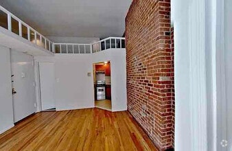Building Photo - 140 W 82nd St