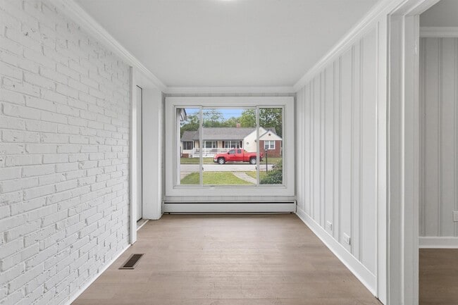Building Photo - Single-Level 3 Bedroom Rental Near Downtown Hampton