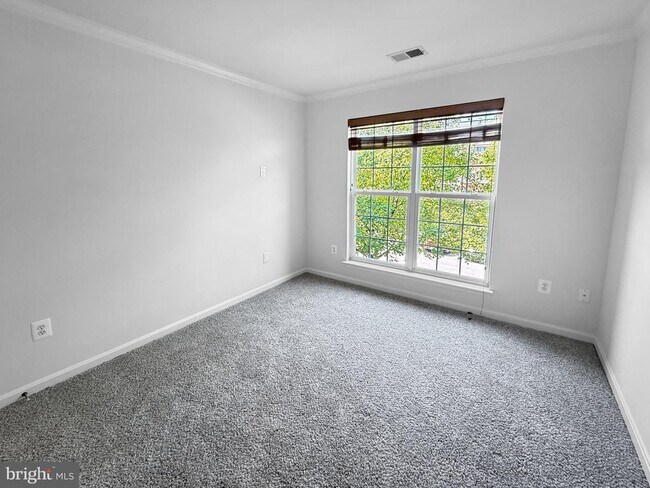 Building Photo - 113 Whiskey Creek Cir