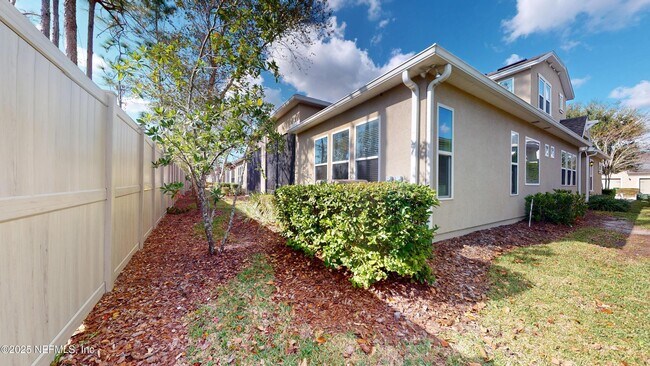 Building Photo - 14994 Venosa Cir