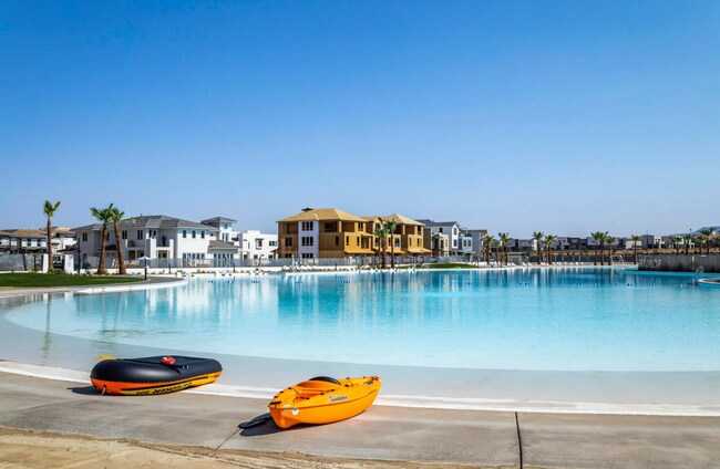 Building Photo - 5801 S Garnet Dr