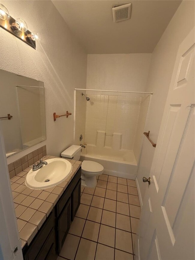 Building Photo - 2601 Alcott Ln