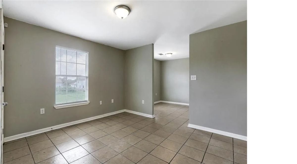 Building Photo - 5201 N Galvez St