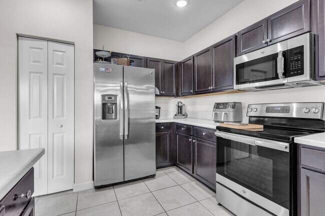 Building Photo - 11413 SW 252nd Ter