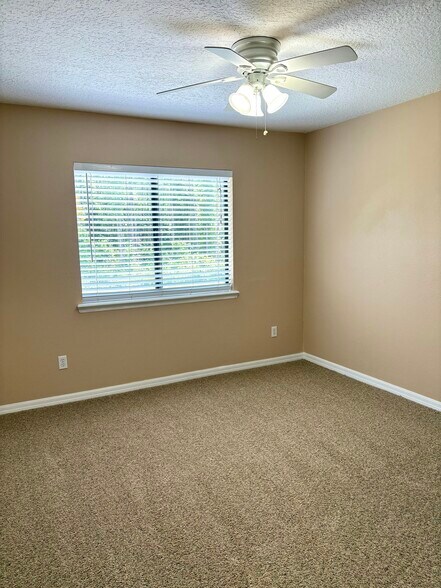 Building Photo - 762 Ginger Mill Dr