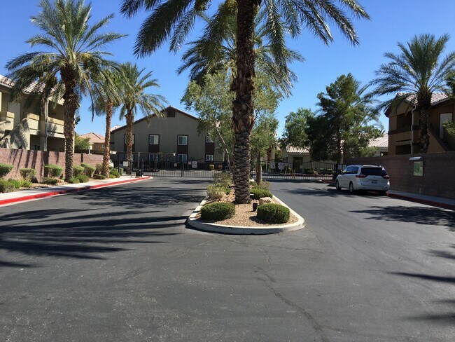 Desert Pine Villas - 3912 Sweet Pine St