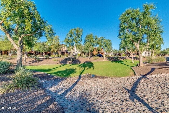 Building Photo - 4364 E Rosemonte Dr