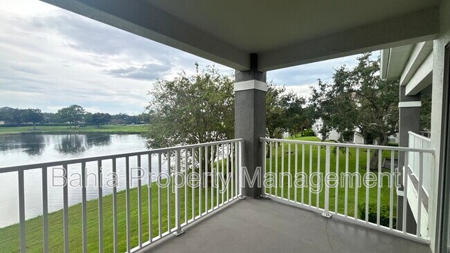 Building Photo - 13803 Fairway Island Dr