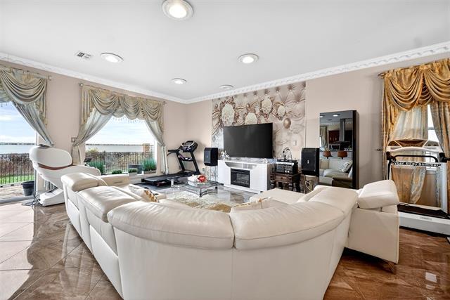 Building Photo - 5218 Lake Terrace Ct