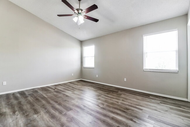 Building Photo - 5109 Corvette Dr