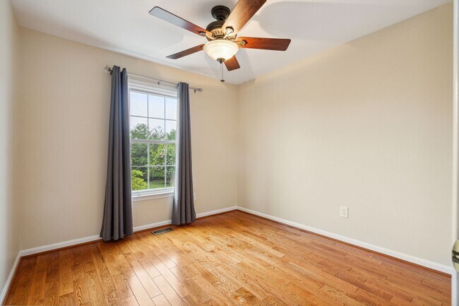 Building Photo - 7035 Fieldhurst Ct