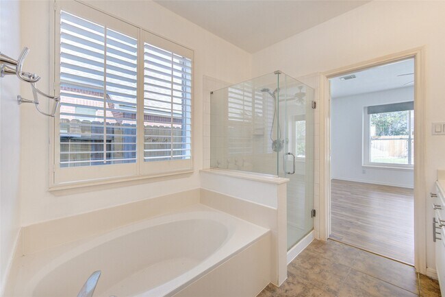 Building Photo - 6119 Rachels Ct