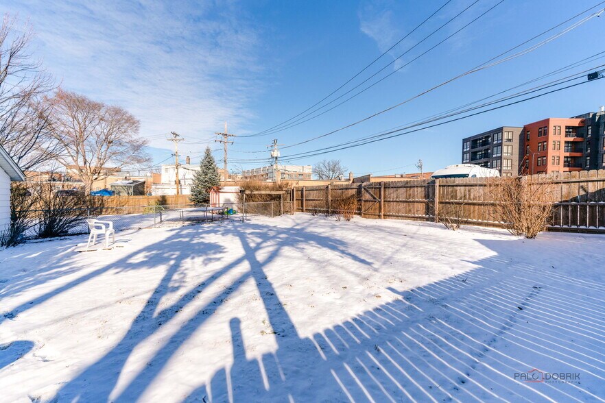 backyard - 119 S Pine St