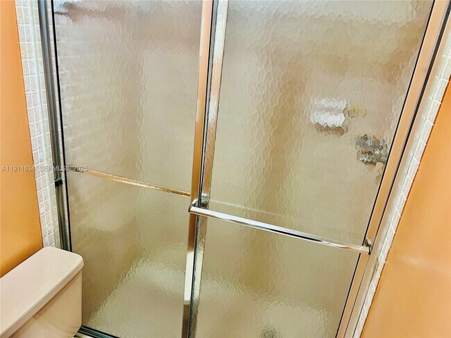 Building Photo - 1021 Mockingbird Ln