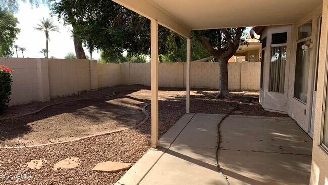 Building Photo - 13757 W Vernon Ave