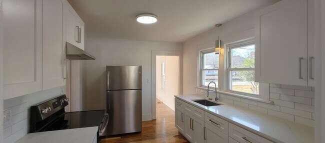 Building Photo - LEASE ONLY - 2219 Lyndon Ave.