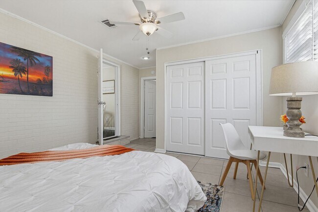 Building Photo - 1095 Texas Pkwy