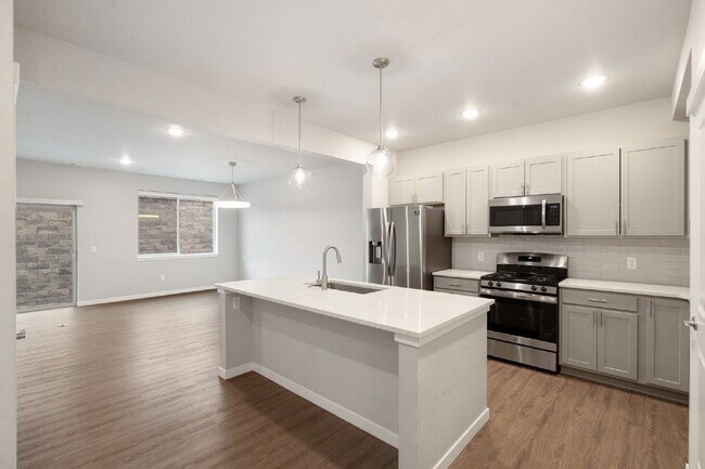 Building Photo - 5497 Carvel Grove