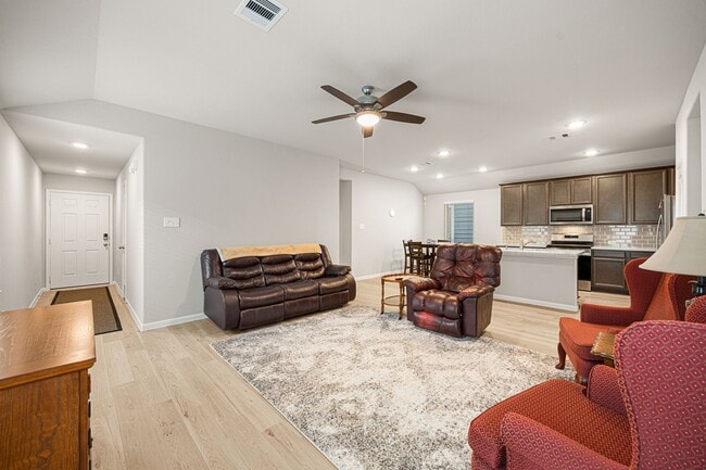 Building Photo - 5422 Sunway Dr