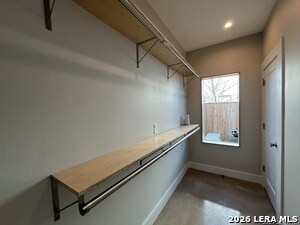 Building Photo - 1107 S Cherry St