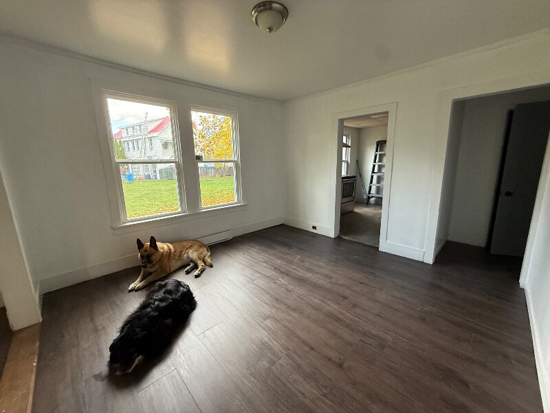 Building Photo - 12 Grove St