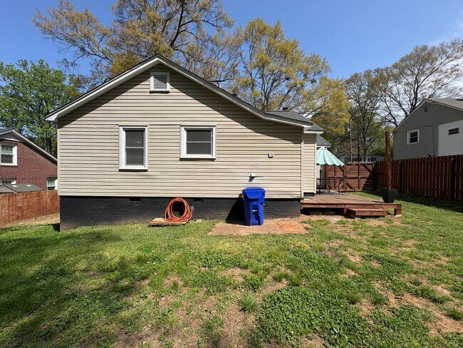Building Photo - Charming 2/2 With Fenced In Backyard Move In Ready Now!
