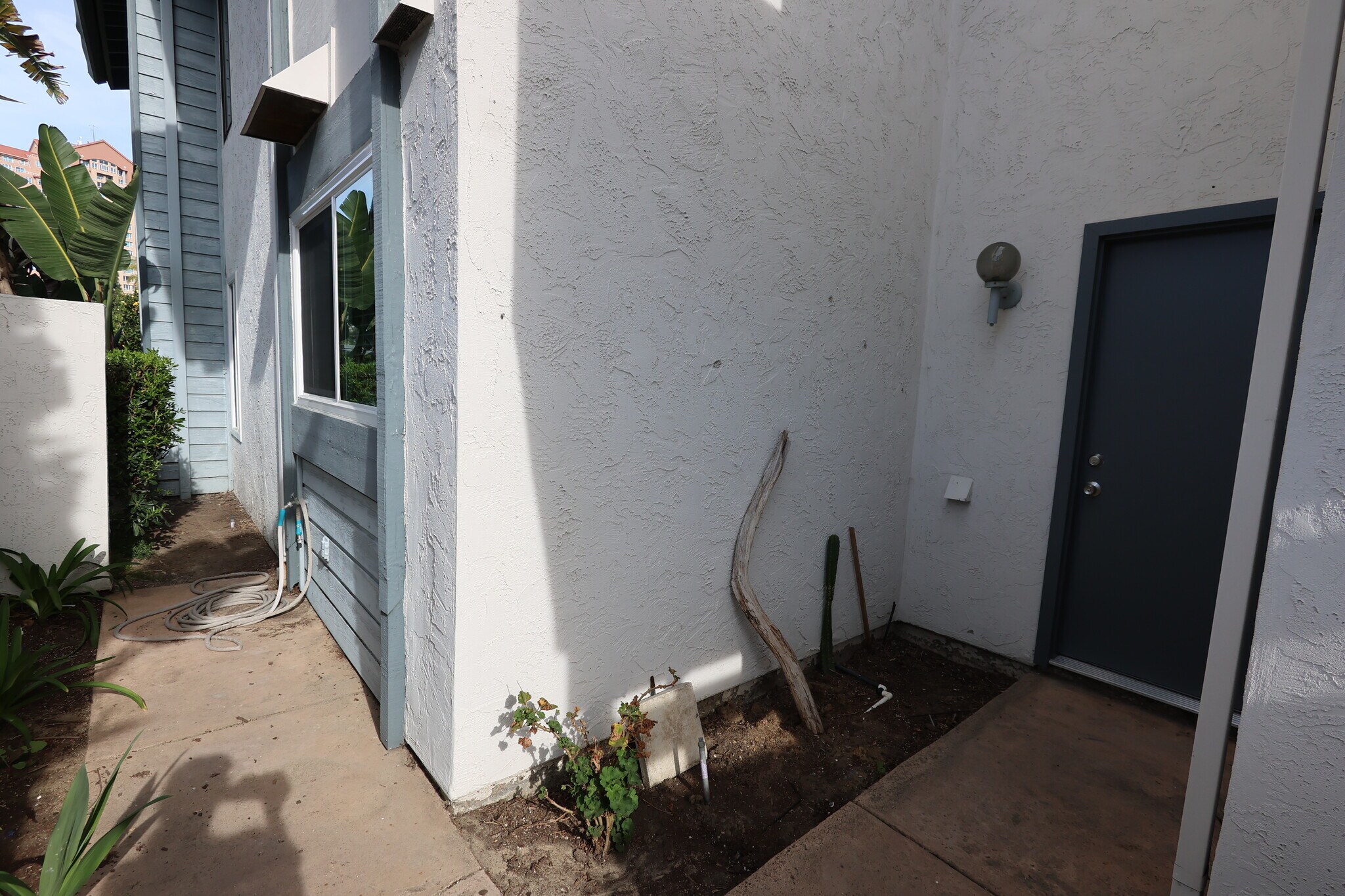 Building Photo - 4034 Nobel Dr