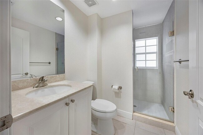 Building Photo - 14041 Bellagio Way